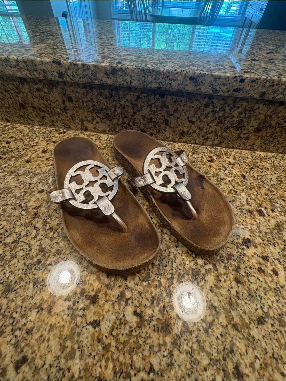 Tory Burch Miller Cloud Thong Sandals Leather Gold Metallic Natural Cork Size 9